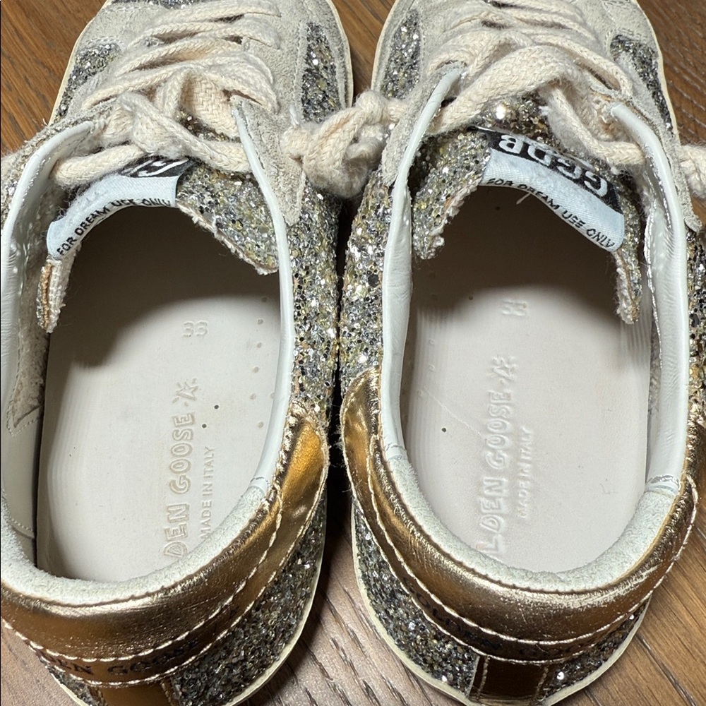 Authentic Girls Golden Goose Sneakers - Picture 4 of 6